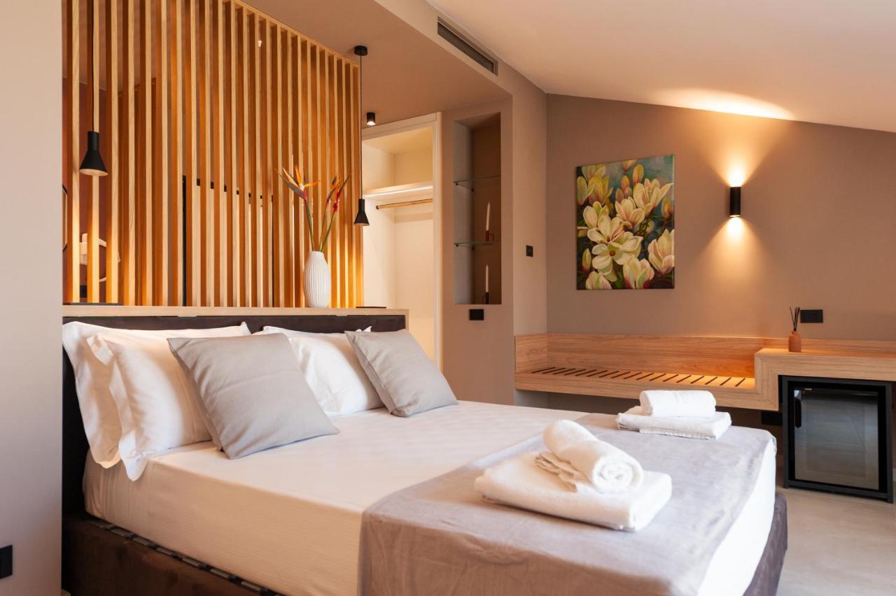 Limen Wellness Hotel & Spa Campofelice Di Roccella Exteriör bild